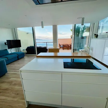 Overtheocean Big Terrace And Xl Bed